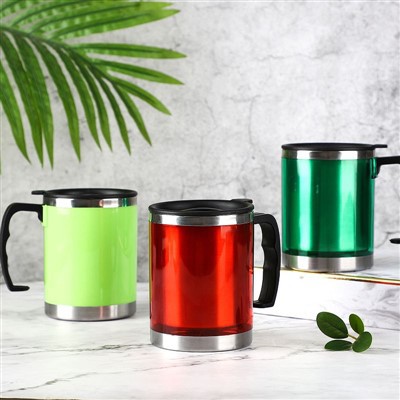Tazze da caffè ghiacciate in plastica riutilizzabili